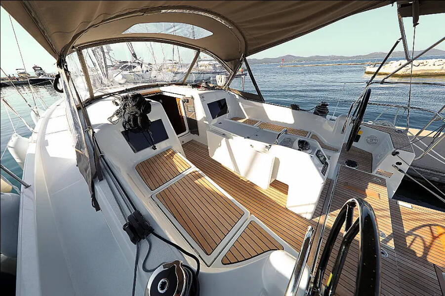 Sun Odyssey 410 Vague