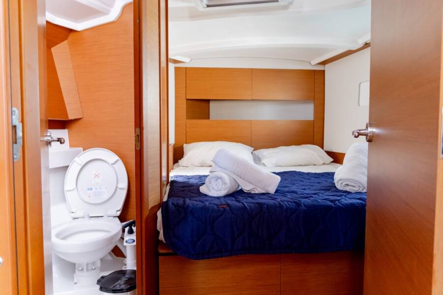 Sun Odyssey 410 Laertes