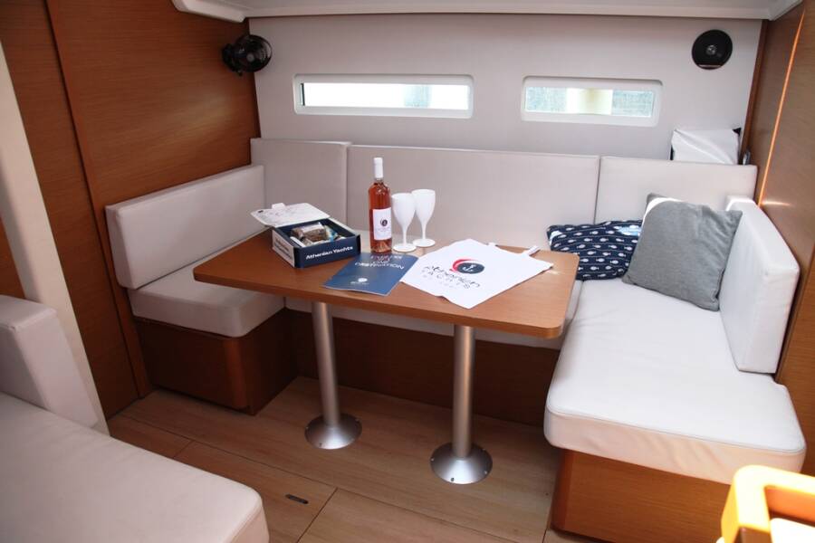 Sun Odyssey 410 Pangeo