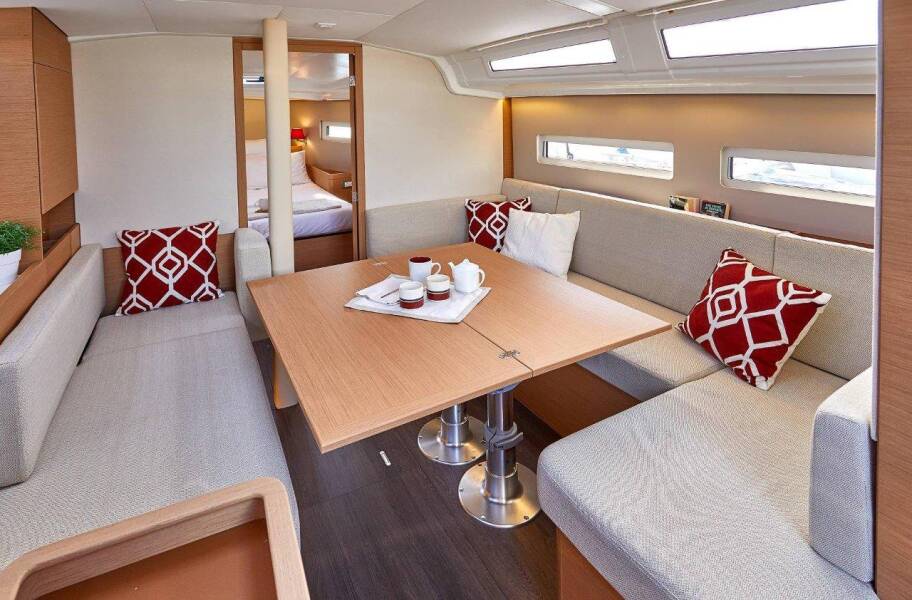 Sun Odyssey 410 Orla