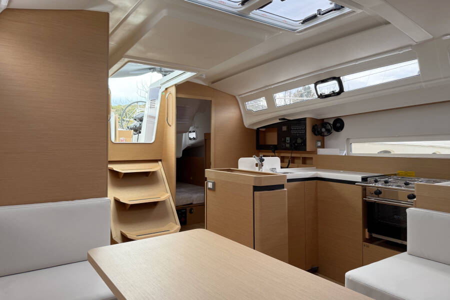 Sun Odyssey 410 Mare