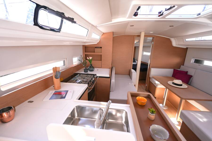 Sun Odyssey 410 Colibri