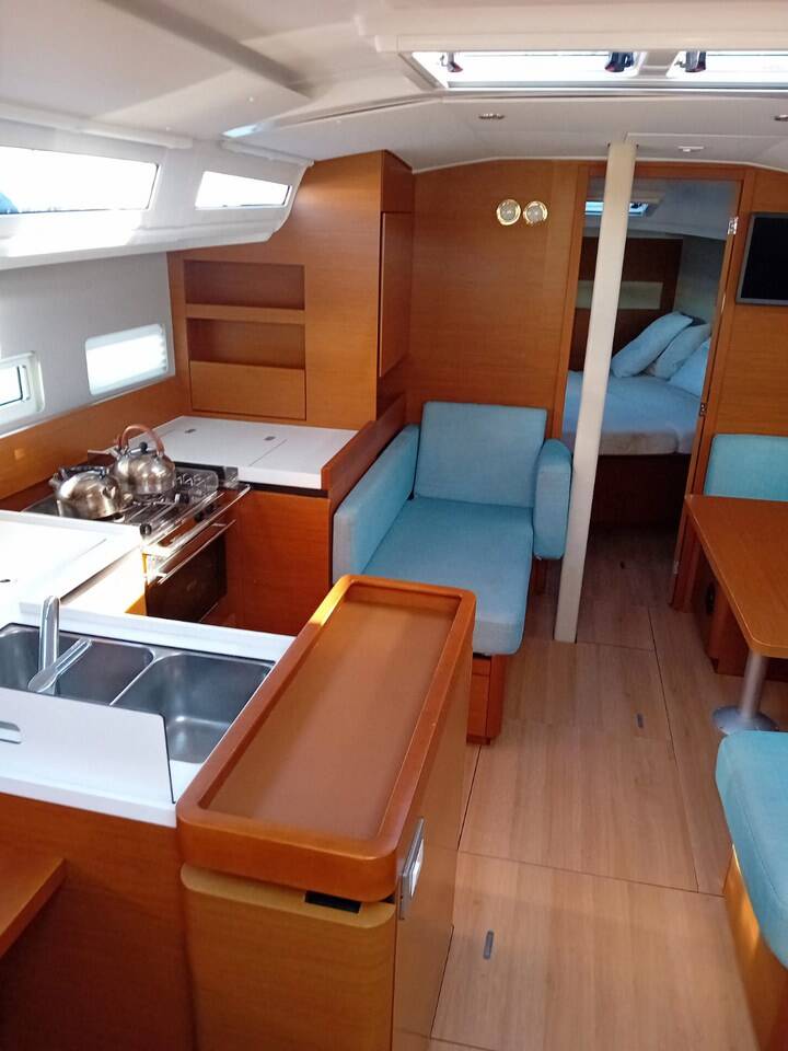Sun Odyssey 410 Iliada