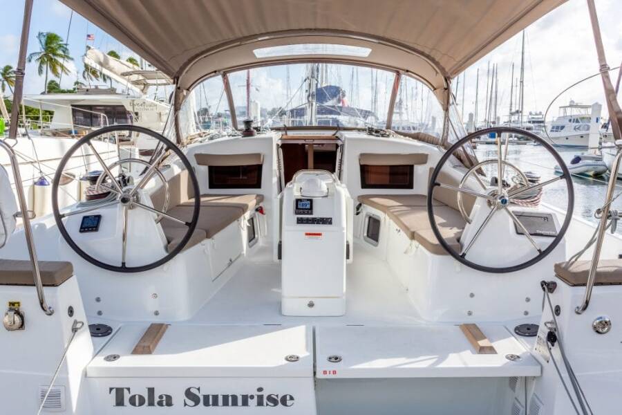 Sun Odyssey 410 Tola Sunrise