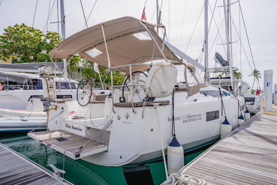 Sun Odyssey 410 Tola Sunrise