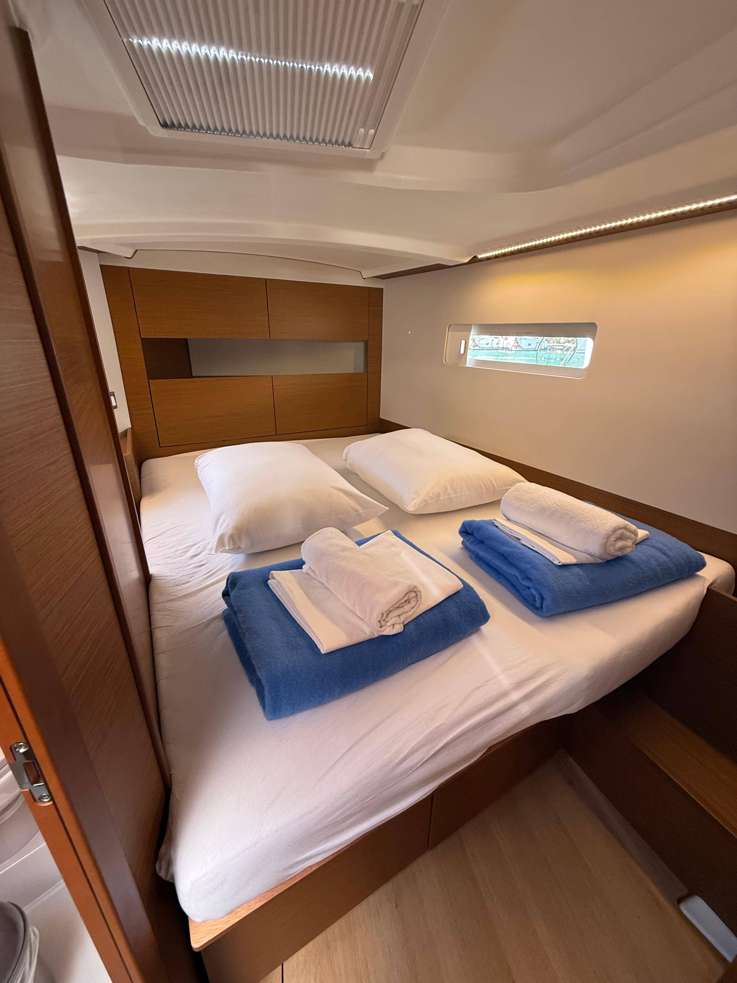 Sun Odyssey 410 Sunset Kiss