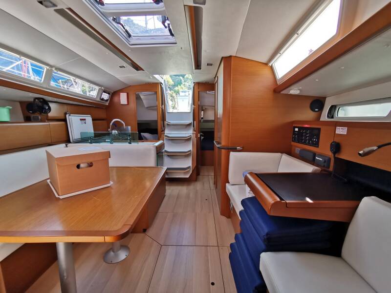 Sun Odyssey 419 Star Gazer