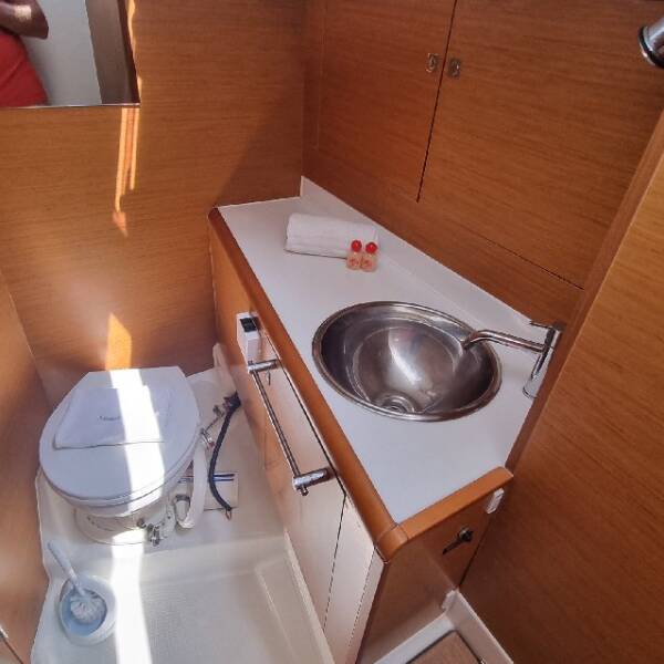 Sun Odyssey 419 Mastina
