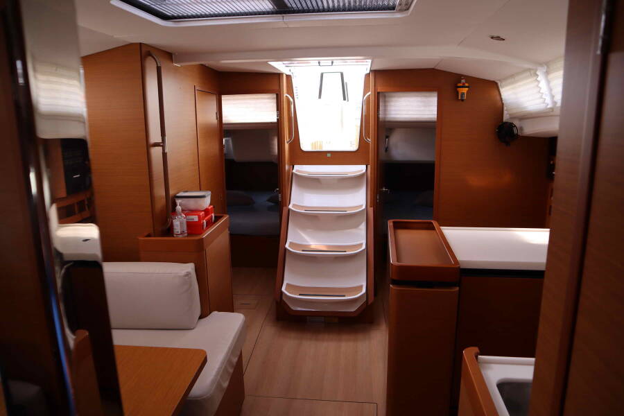 Sun Odyssey 440 Diamond