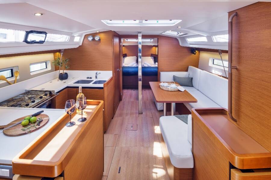 Sun Odyssey 440 Thousand Sunny