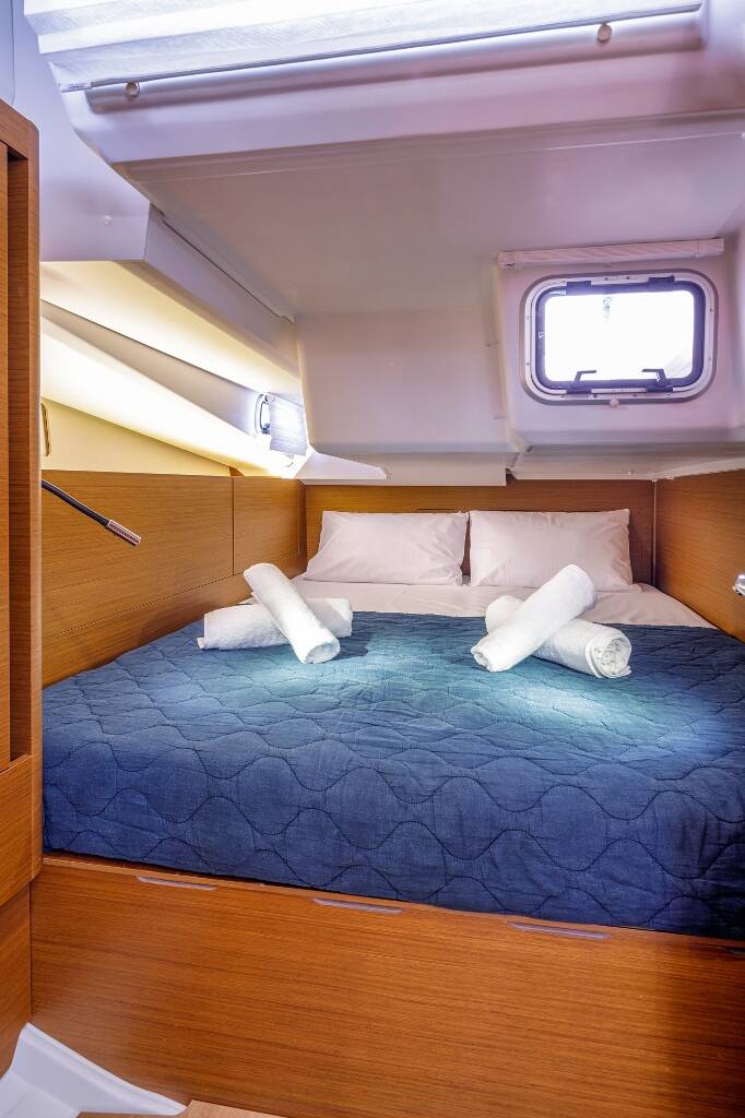 Sun Odyssey 440 Thousand Sunny