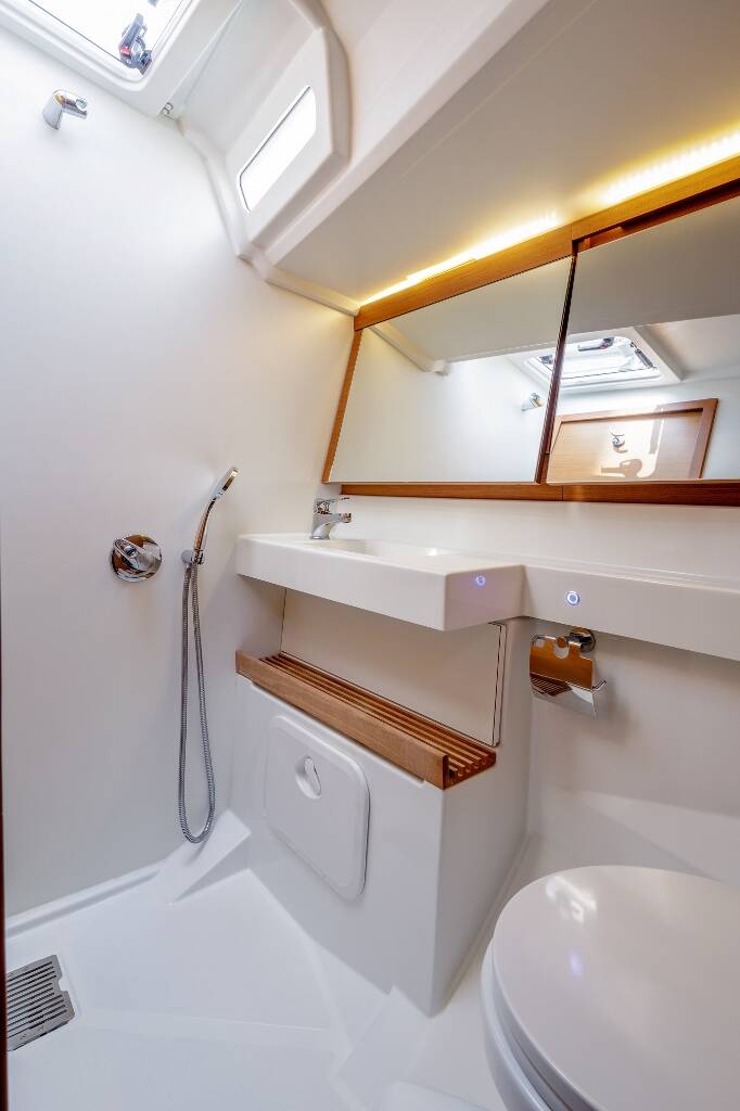 Sun Odyssey 440 Thousand Sunny