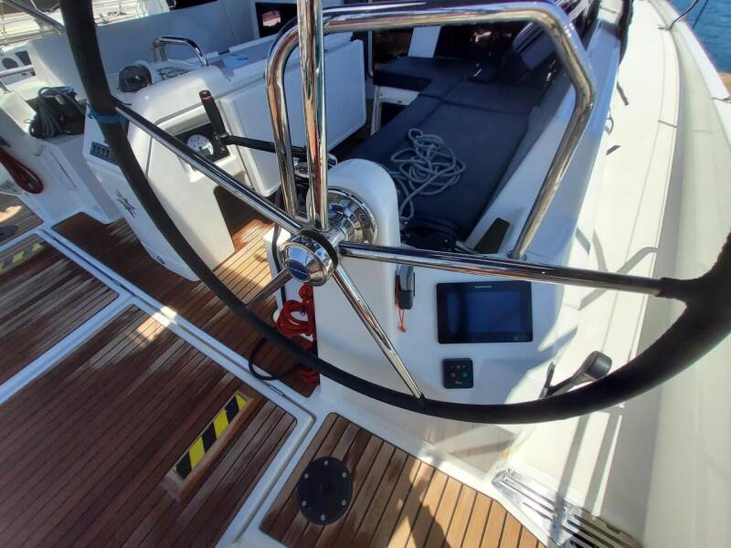 Sun Odyssey 440 Holiday Kiss