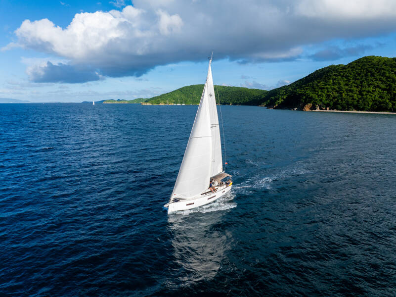 Sun Odyssey 440 Air Guitar