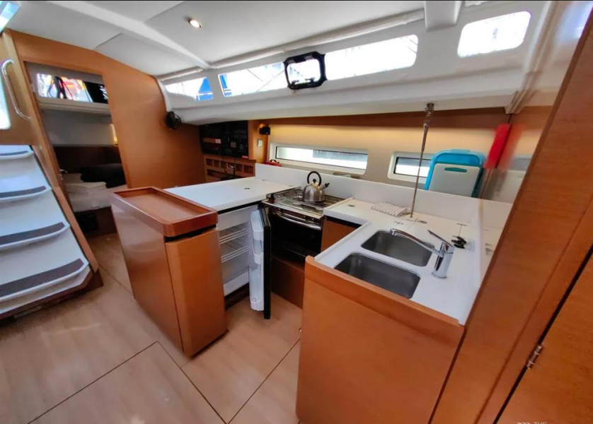 Sun Odyssey 440 Negroni