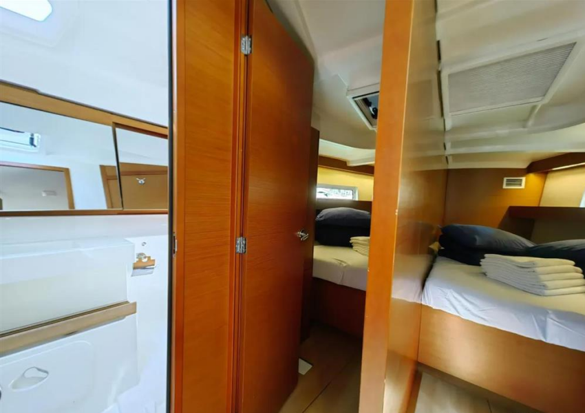 Sun Odyssey 440 Negroni
