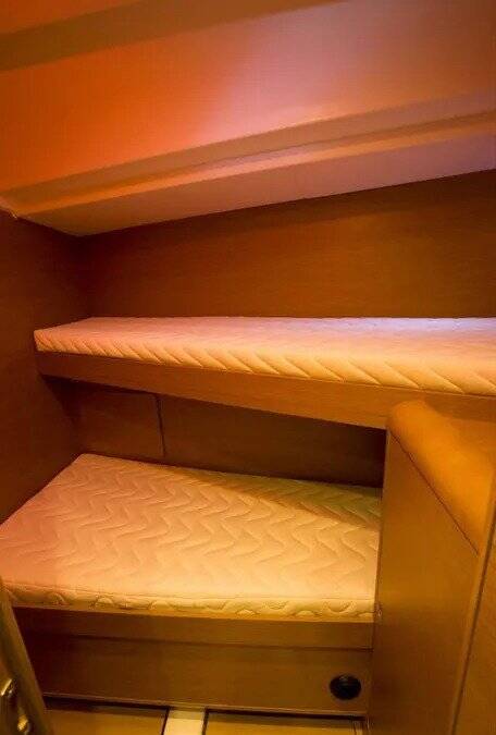 Sun Odyssey 449 Genesis