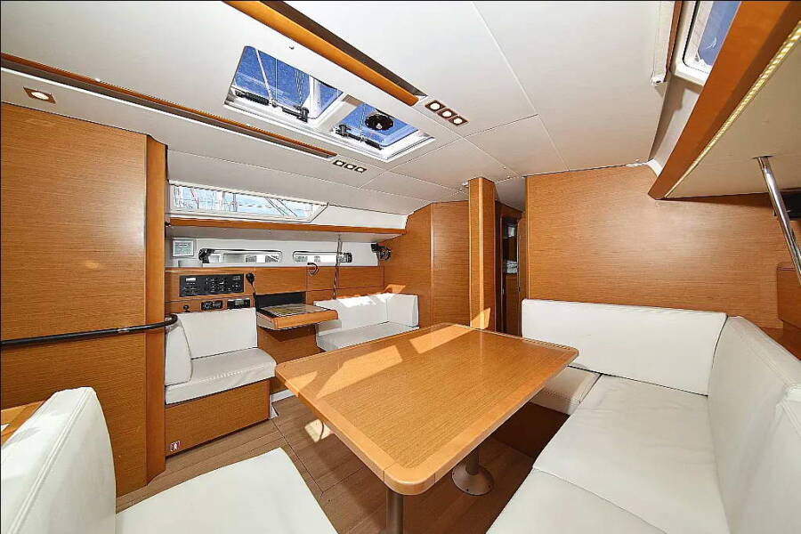Sun Odyssey 449 Canne Bleue