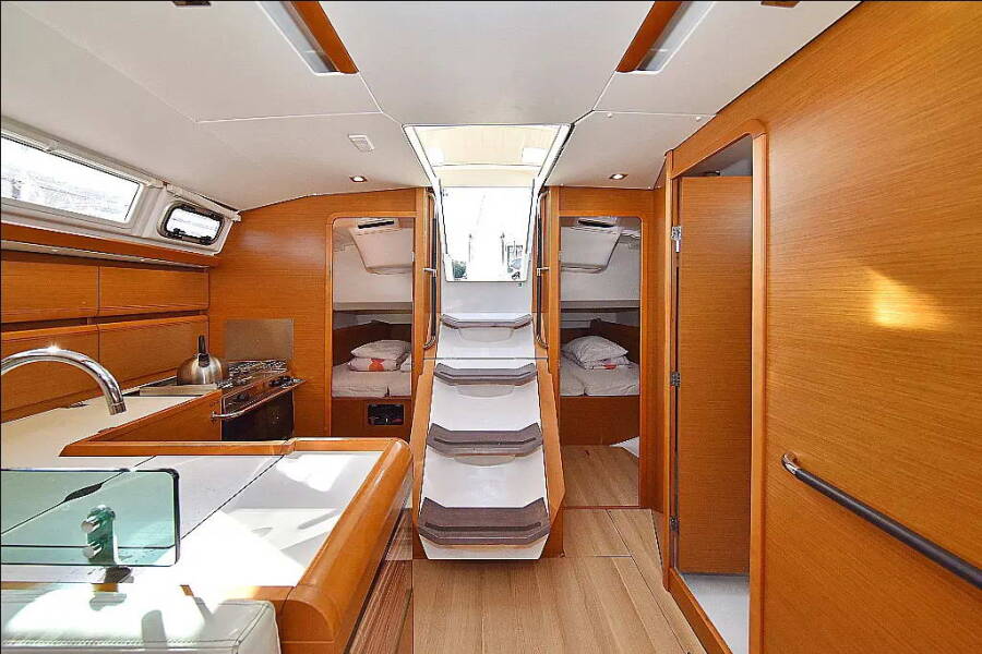 Sun Odyssey 449 Canne Bleue