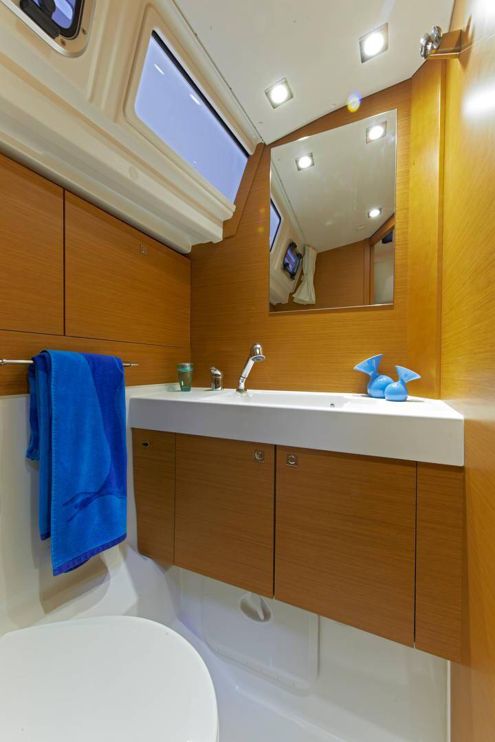 Sun Odyssey 479 Lucky Rain
