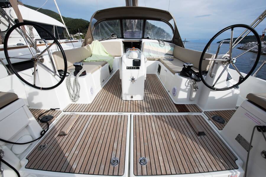 Sun Odyssey 490 Lara