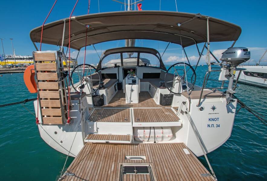 Sun Odyssey 490 Knot