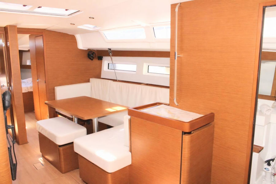 Sun Odyssey 490 None