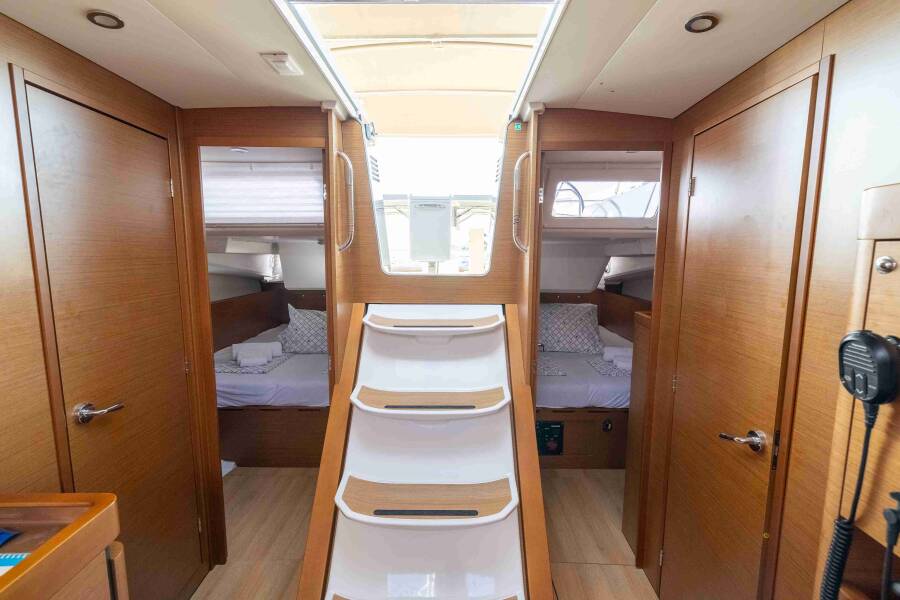 Sun Odyssey 490 Ela
