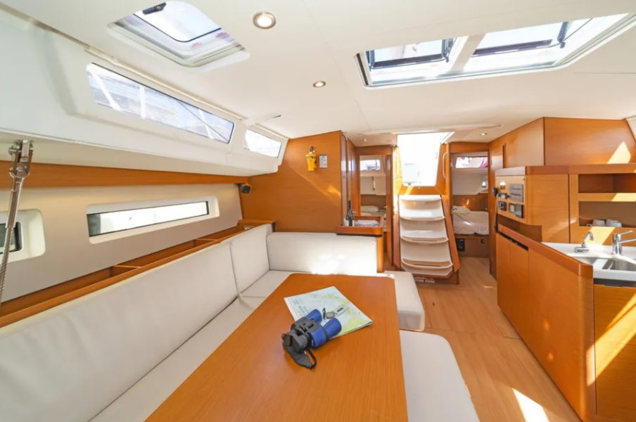 Sun Odyssey 490 Bellatrix