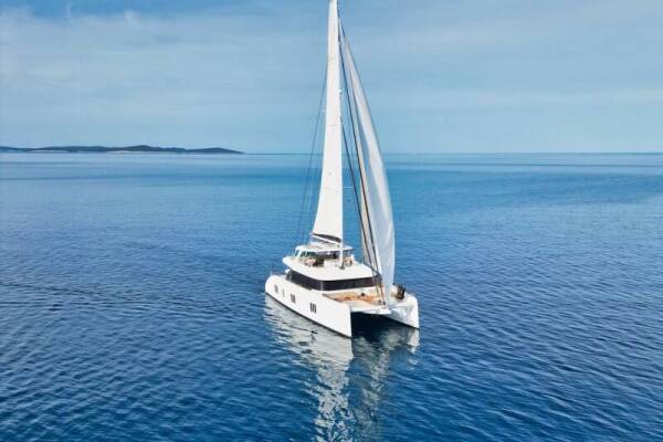 Sunreef 80 Honeybird