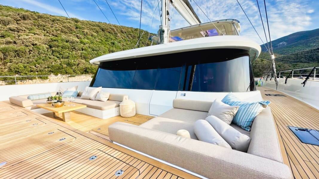Sunreef 80 Honeybird