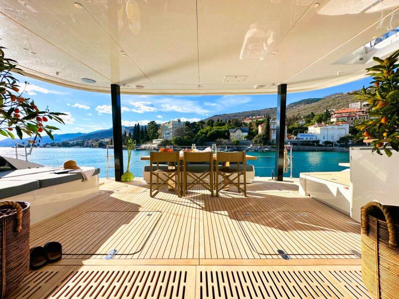 Sunreef 80 Honeybird