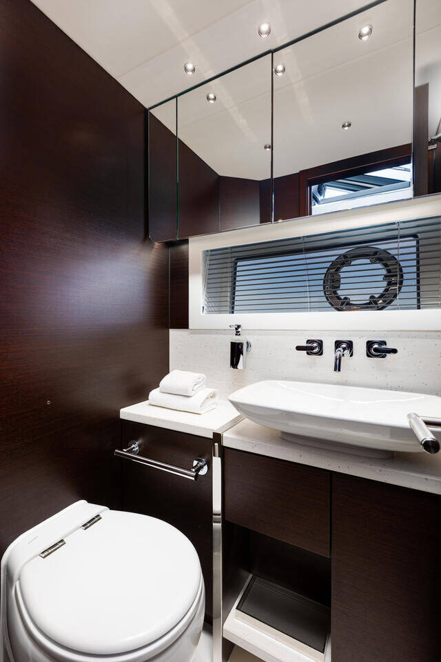 Sunseeker 65 Sport Yacht K2