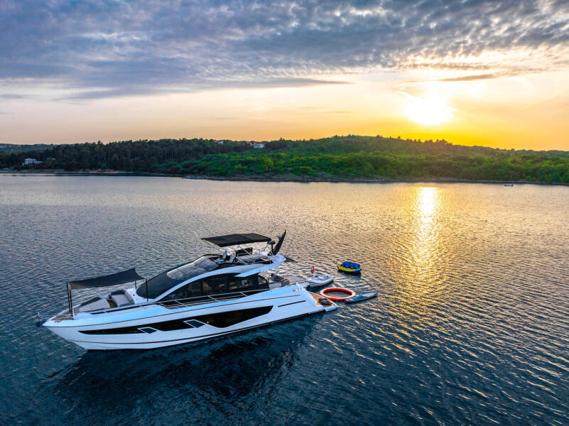 Sunseeker 65 Sport Yacht X2