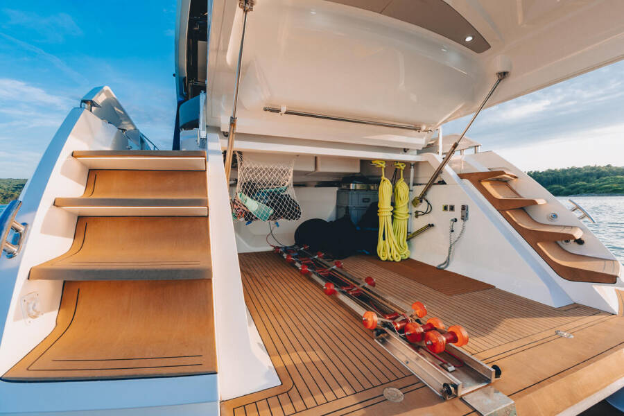 Sunseeker 65 Sport Yacht X2