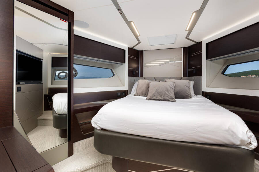 Sunseeker 65 Sport Yacht X2