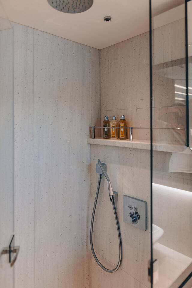 Sunseeker 65 Sport Yacht X2