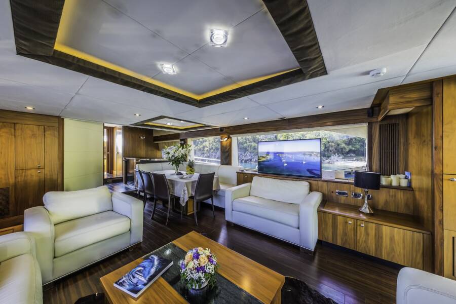 Sunseeker Yacht 86 The Best Way
