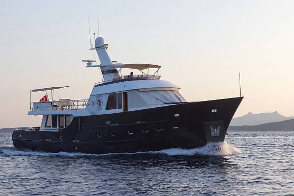 Trawler 77 Troy Explorer